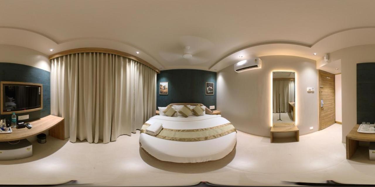 מומביי Hotel Amber Paramount מראה חיצוני תמונה